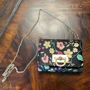 Jessica McClintock clutch with chain jacquard multicolor in black